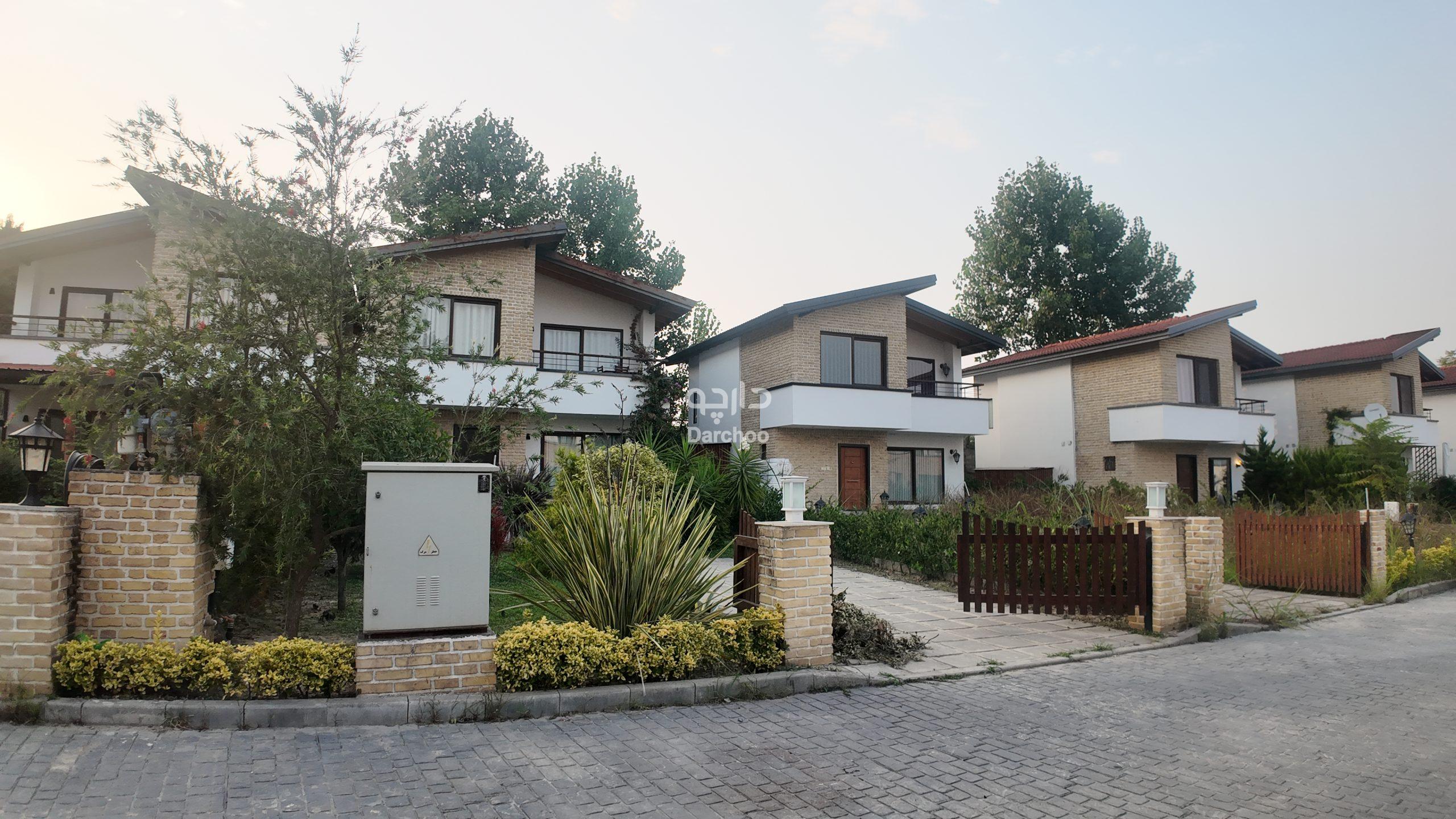 ویلا در نور